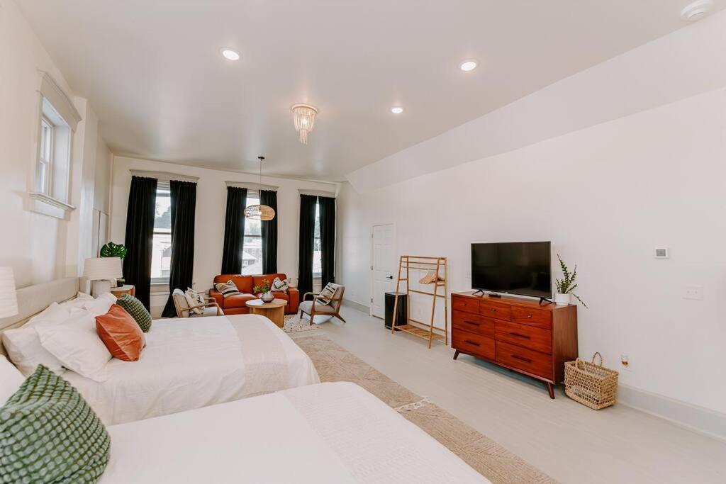 East Main Lofts - Boho 203 Leilighet Madison Eksteriør bilde