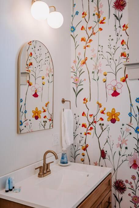 East Main Lofts - Boho 203 Leilighet Madison Eksteriør bilde
